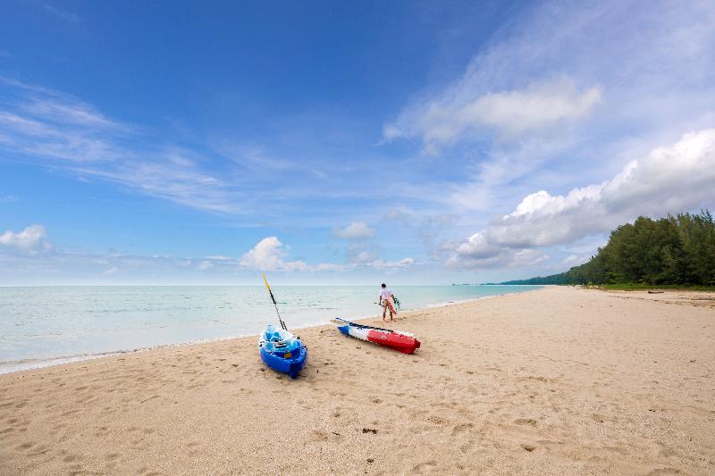 هتل Outrigger Khao Lak Beach Resort   Sha Extra Plus