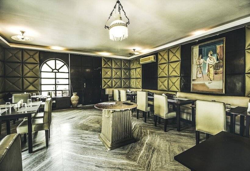 호텔 Sugan Niwas Palace