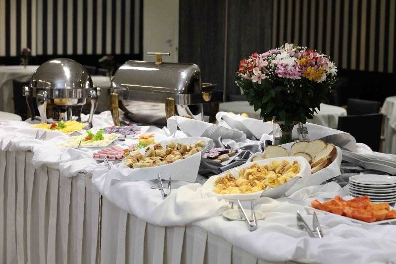 Summit Hotel Monaco