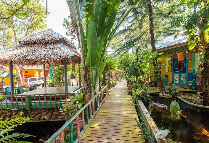 هتل Varinda Resort