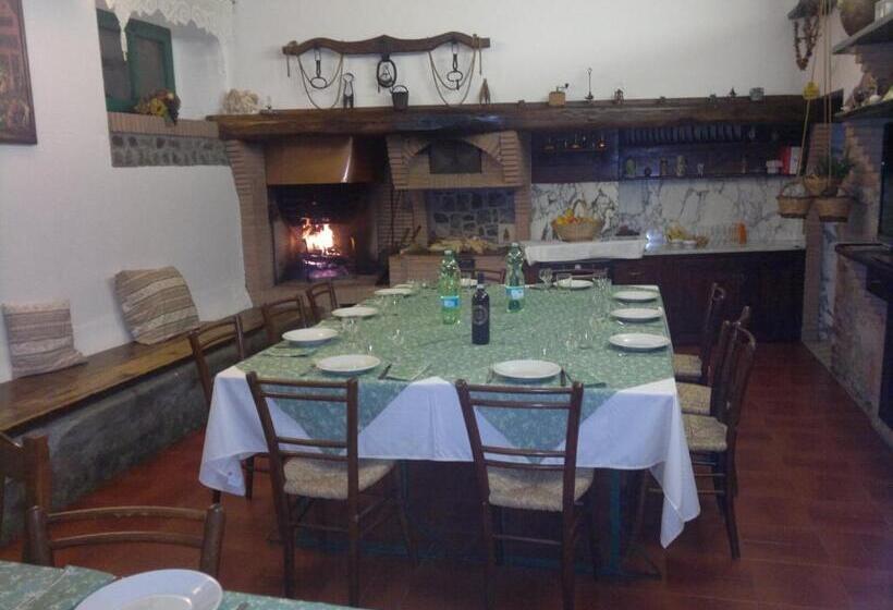 فندق Agriturismo Il Selvello