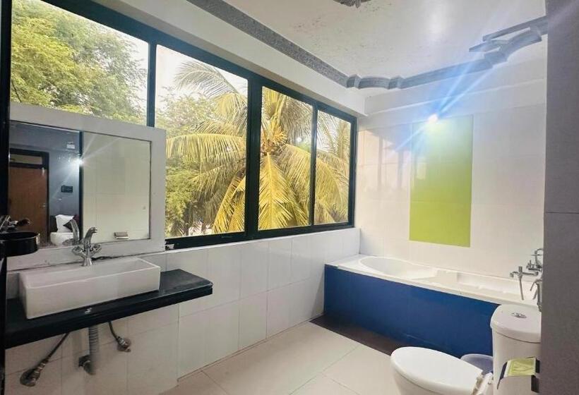 هتل Baga Bay 200 Meters From Baga Beach