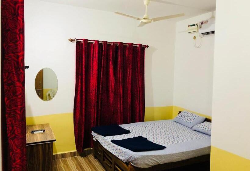 پانسیون Blue Waves Guest House