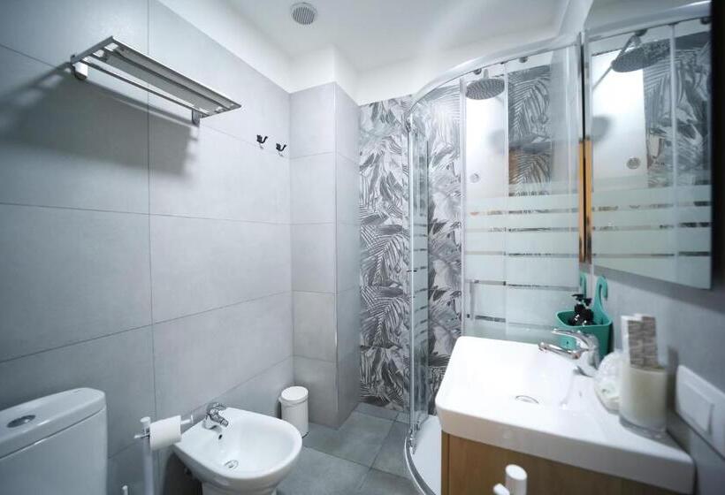 تختخواب و صبحانه Al Quadrato D Oro Rooms