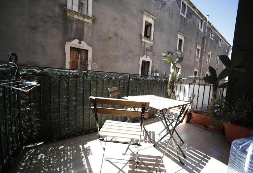 تختخواب و صبحانه Al Quadrato D Oro Rooms