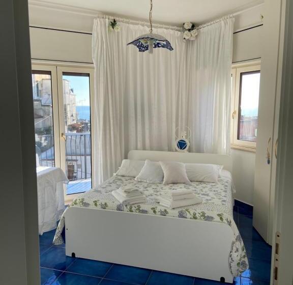 مبيت وإفطار Casa Blu Cobalto