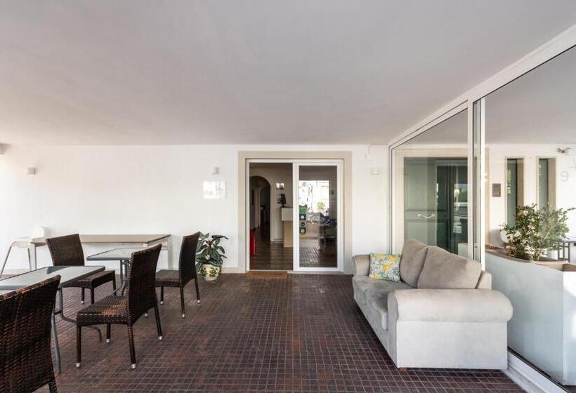 تختخواب و صبحانه Le Torrette Rooms And Apartments