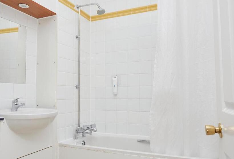 호텔 Wheatsheaf By Chef & Brewer Collection