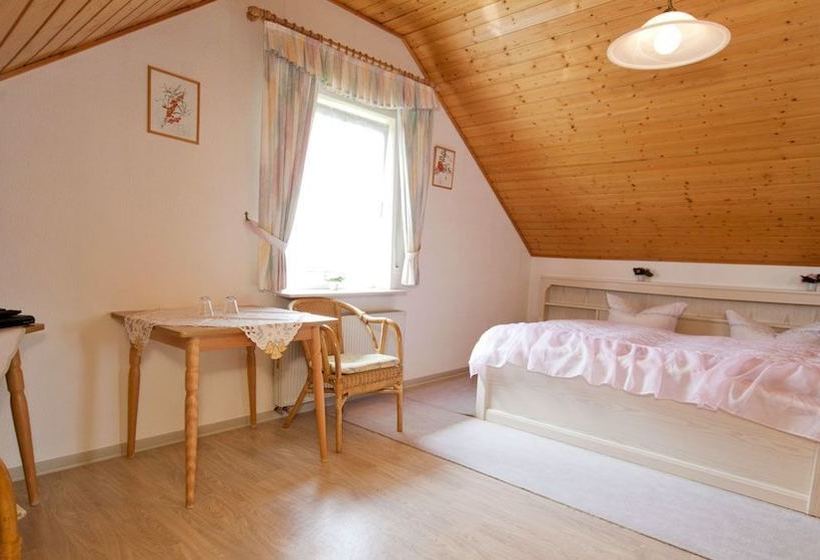 ペンション Landgasthof Wickert Familie Adams