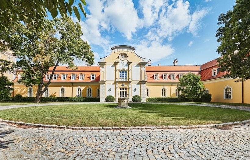 فندق Château Bela