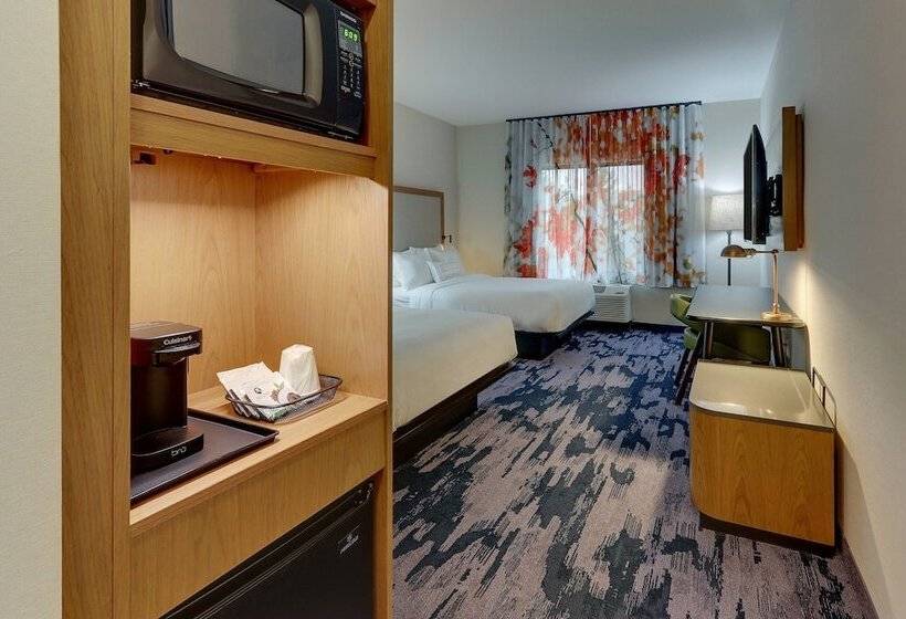 Отель Fairfield Inn & Suites By Marriott Asheville Weaverville