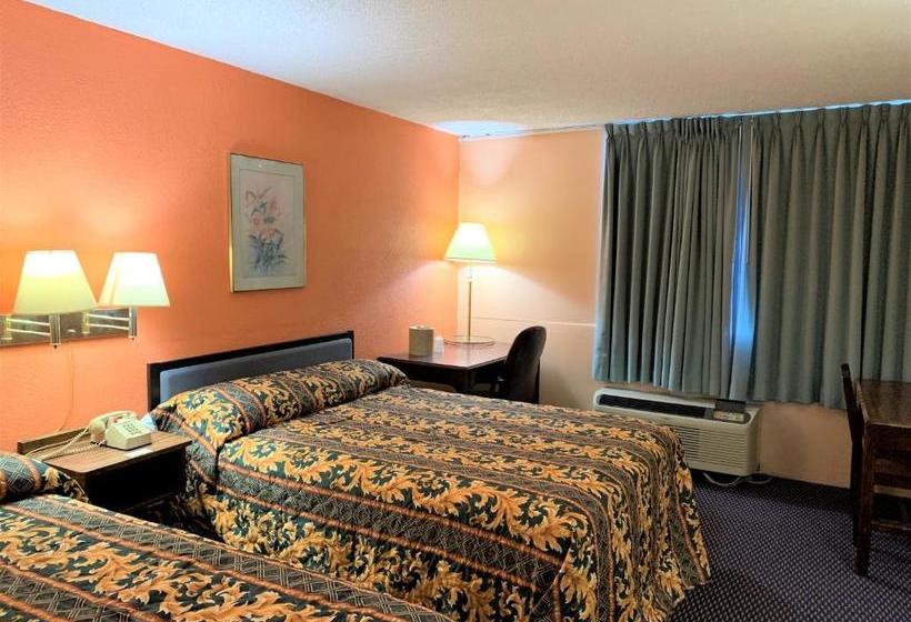 호텔 Red Carpet Inn & Suites