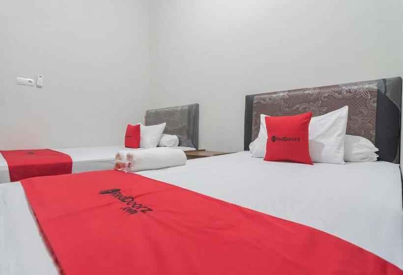 فندق Reddoorz Syariah Near Jalan Jakarta Samarinda