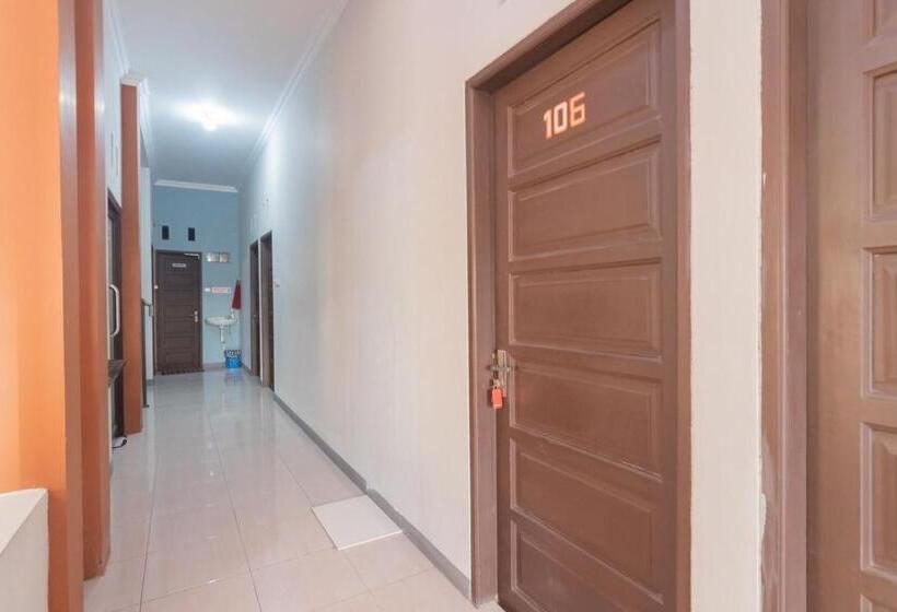فندق Reddoorz Syariah Near Jalan Jakarta Samarinda
