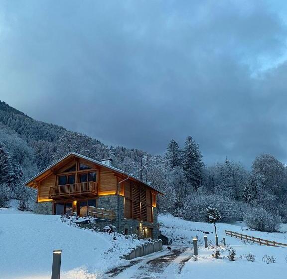 B & B Chalet Plan