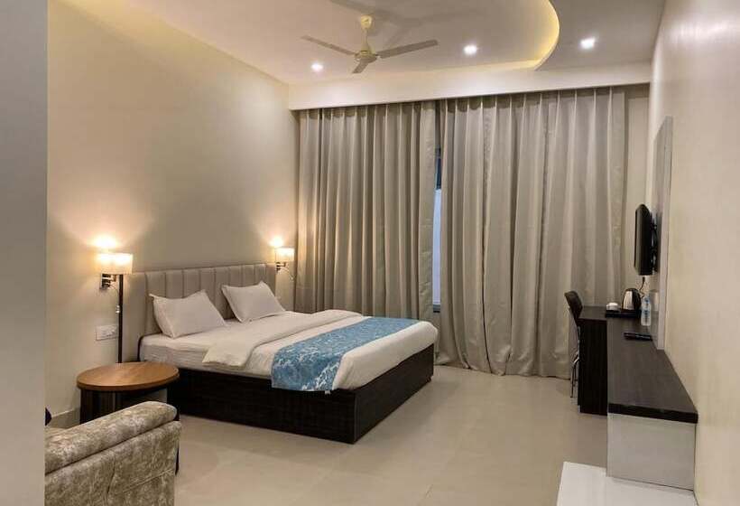 בית מלון כפרי Jasmine Grand