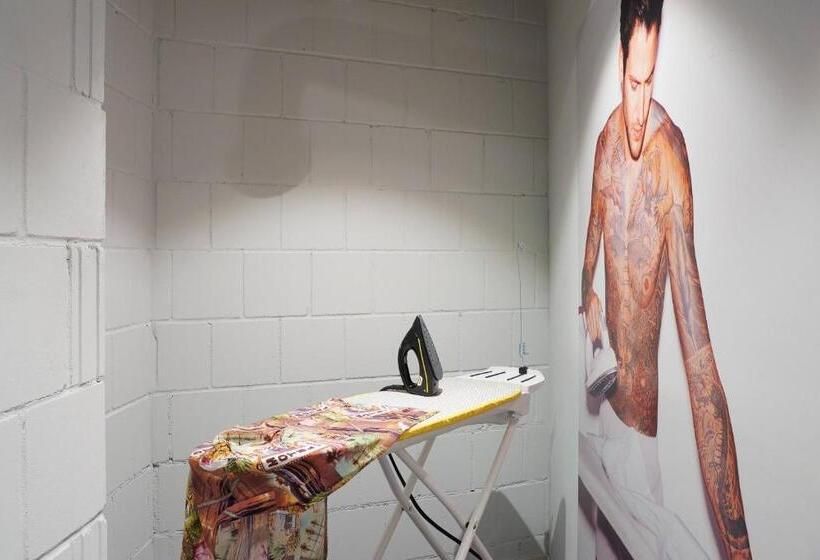 فندق Moxy Cologne Bonn Airport
