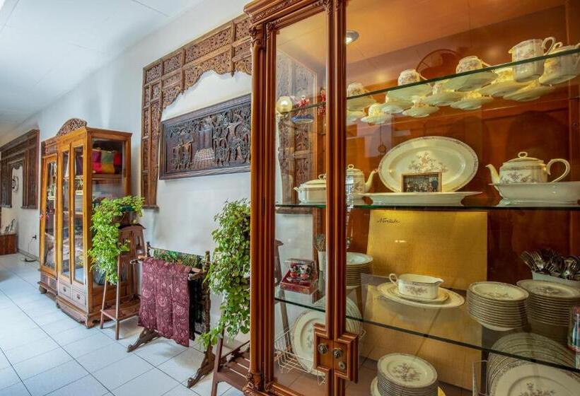 پانسیون Sekararum Butik Syariah Guesthouse