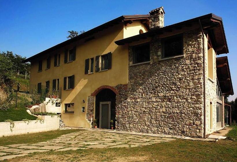 مبيت وإفطار Cascina Canée