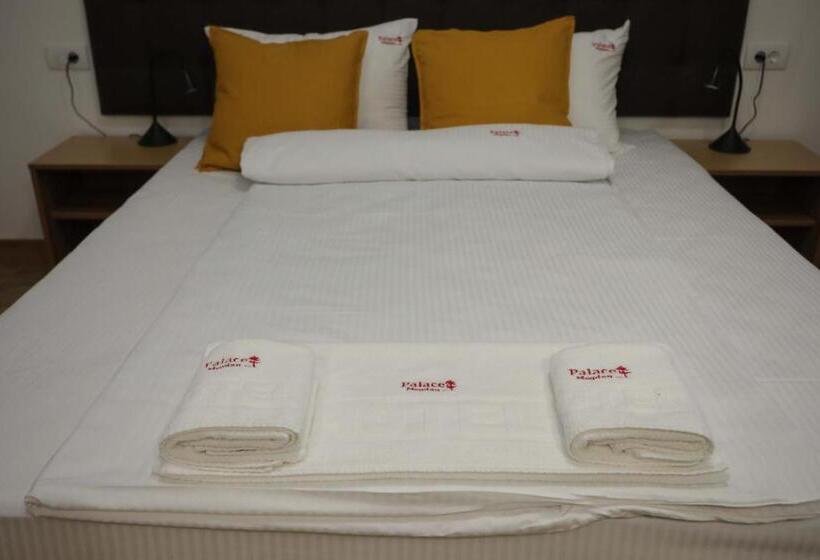 تختخواب و صبحانه Palace Megdan