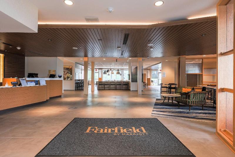هتل Fairfield Inn & Suites Marquette