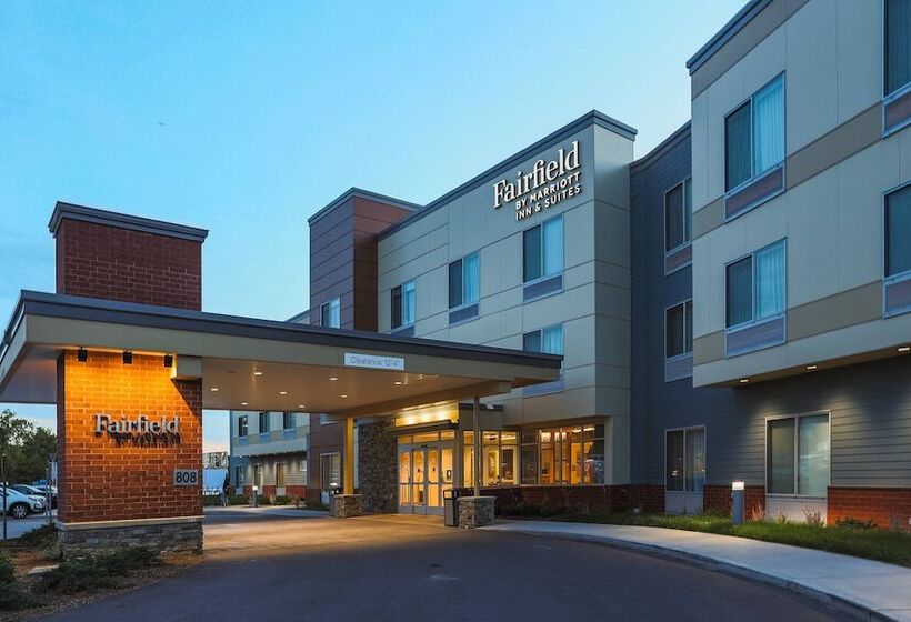 هتل Fairfield Inn & Suites Marquette
