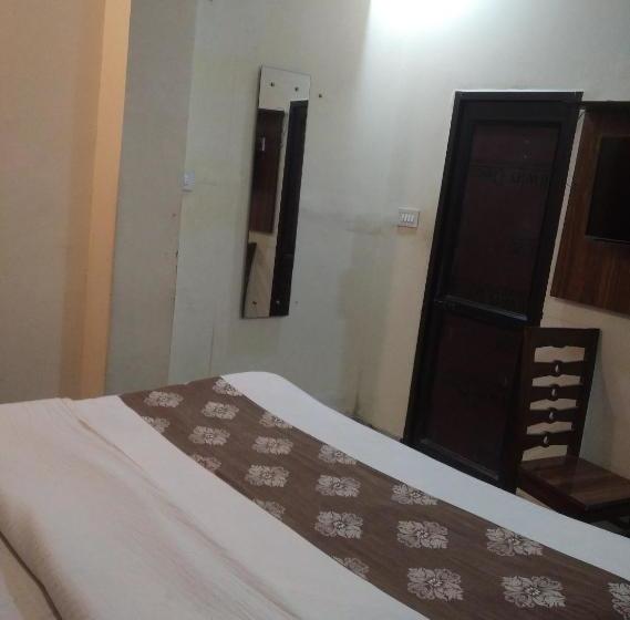 בית מלון כפרי Himalayan Home