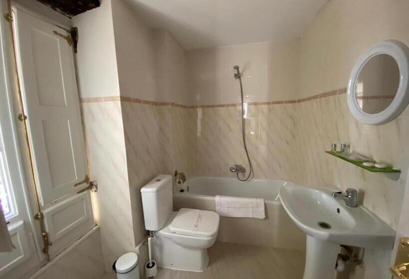 هتل Hostería Señorío De Bizkaia