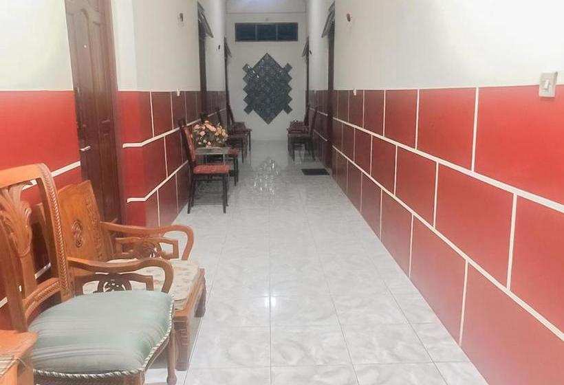 בית מלון כפרי Wisma Anugrahno Redpartner