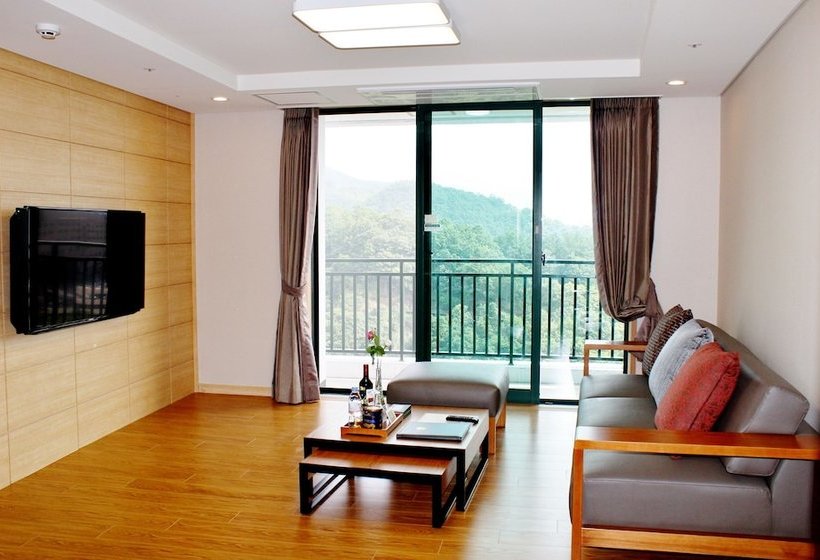 فندق Cheongpung Resort Hill House