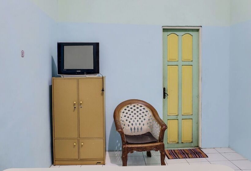 هتل Oyo 90316  Candri Pelaihari