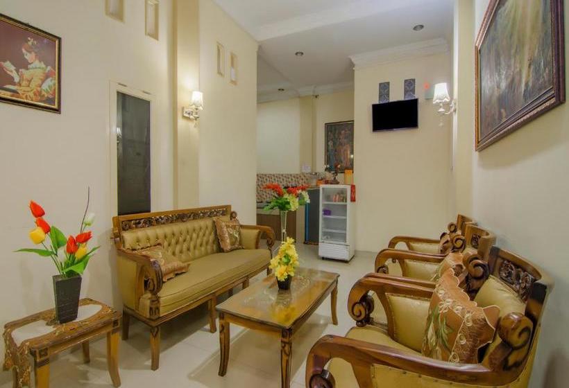 בית מלון כפרי Oyo 90327  Faradisa Syariah