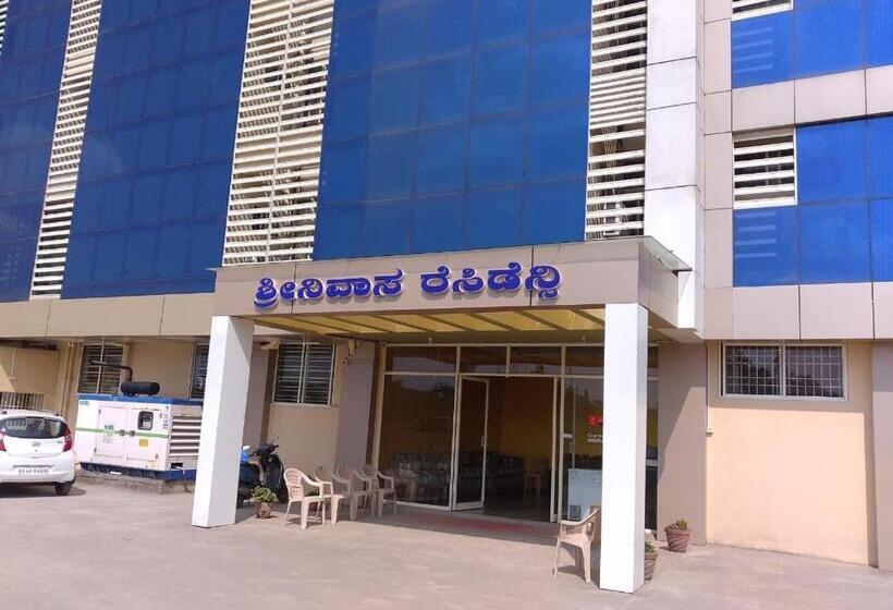 ホテル Staymaker Srinivasa Residency