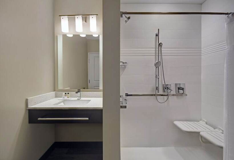 هتل Towneplace Suites By Marriott Grand Rapids Wyoming