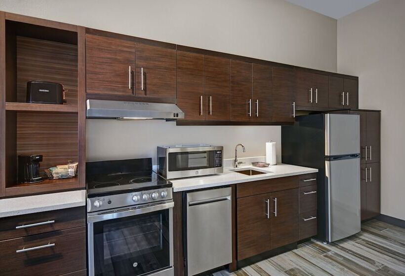 هتل Towneplace Suites By Marriott Grand Rapids Wyoming