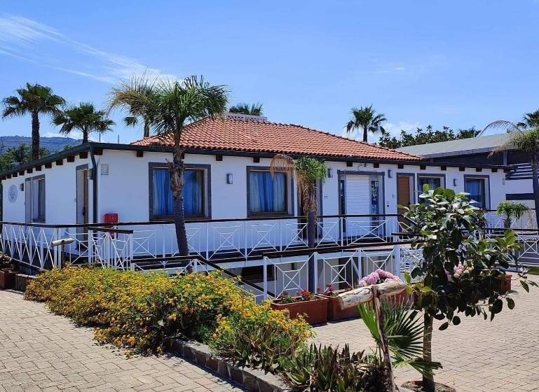 Le Mandrelle Beach Resort