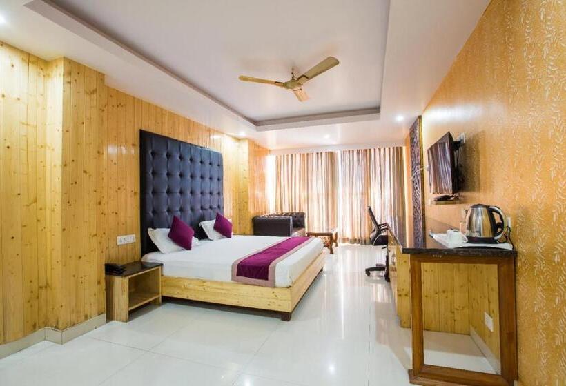 Resort The Alpine
