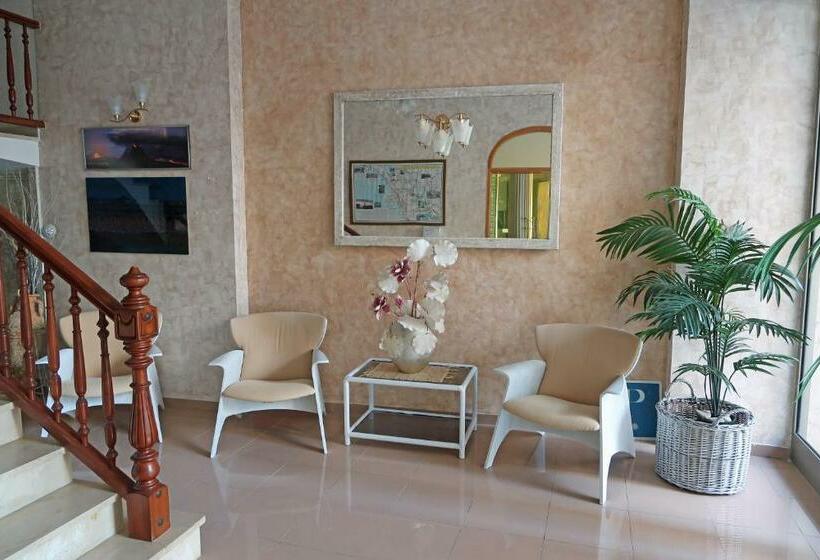 Agusti Hostal