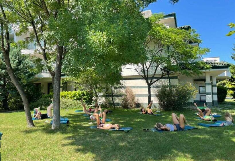 هتل Emerald Beach Resort & Spa