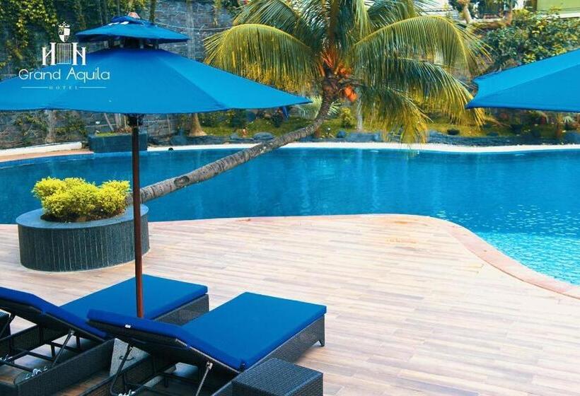 هتل Grand Aquila