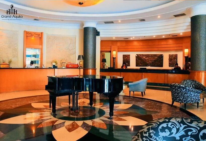 هتل Grand Aquila