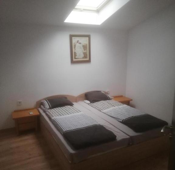 هتل Guest House Delphini