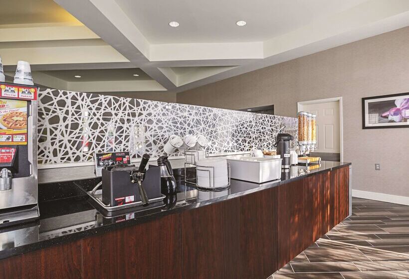 בית מלון כפרי La Quinta By Wyndham Dallas Plano West