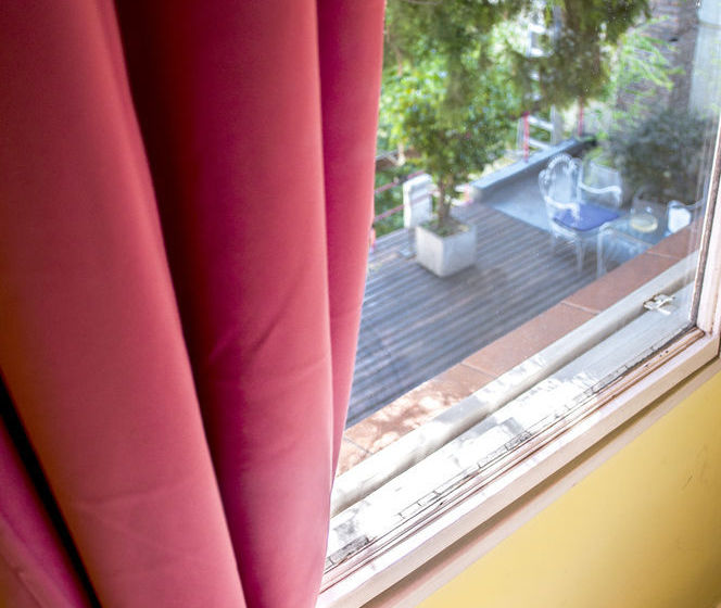 Fotos del hotel Livian Guest House:  44