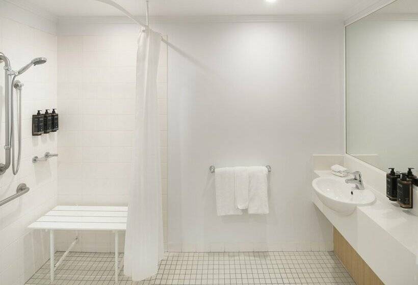 Отель Mercure Sydney Macquarie Park