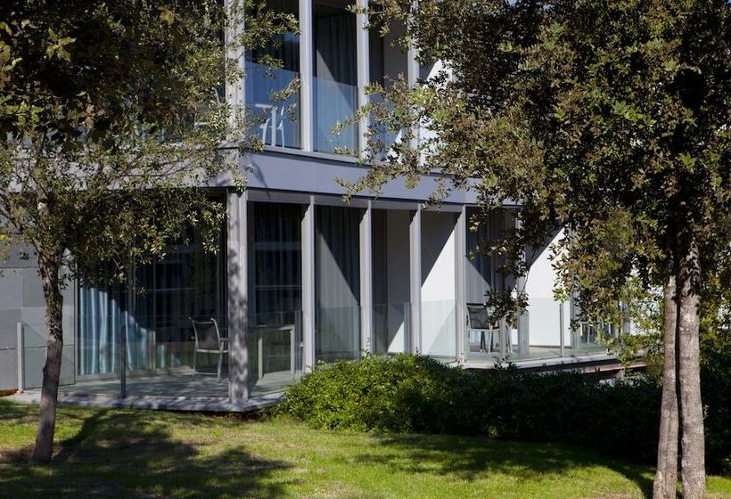 هتل Món Sant Benet