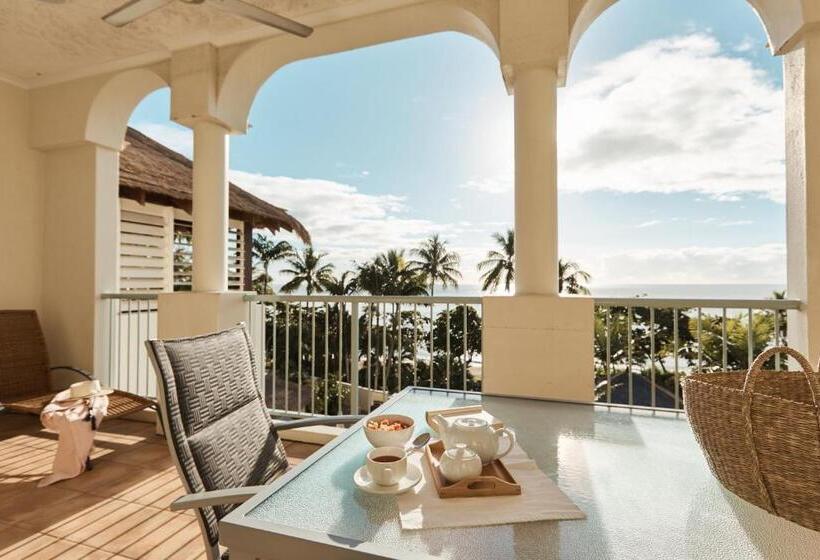 Отель Sea Change Beachfront Apartments