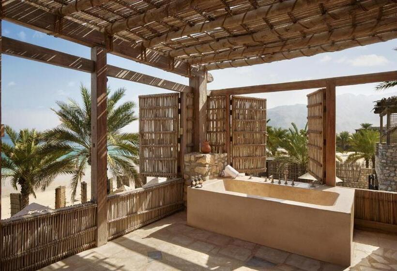 Отель Six Senses Zighy Bay