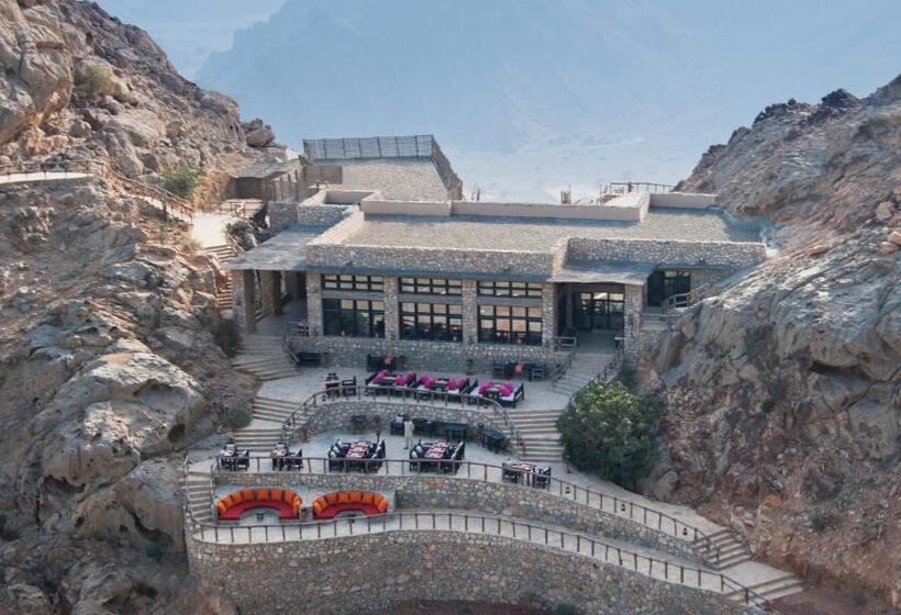 Отель Six Senses Zighy Bay