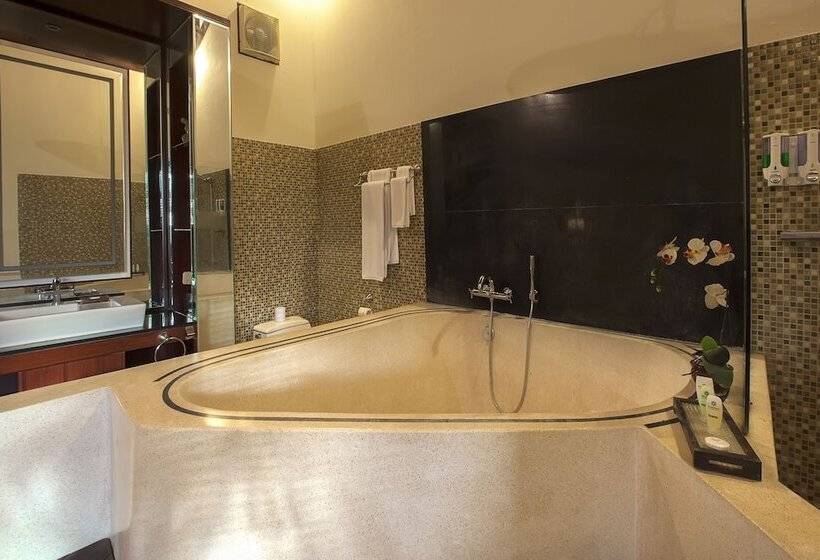 호텔 The Beverly Hills Bali A Luxury Villas & Spa